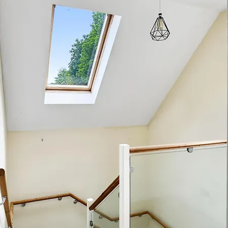 Holiday home Charming Hideaway | Parking | Near Hospital