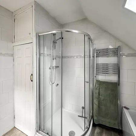 Charming Hideaway | Parking | Near Hospital *
